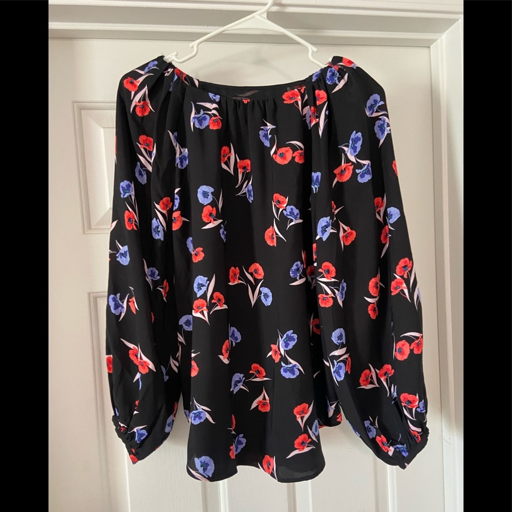 NWT Ann Taylor Floral Poppy Top. Size S